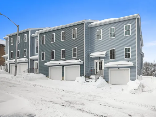 17-17 Mott St #C, Worcester, MA 01604