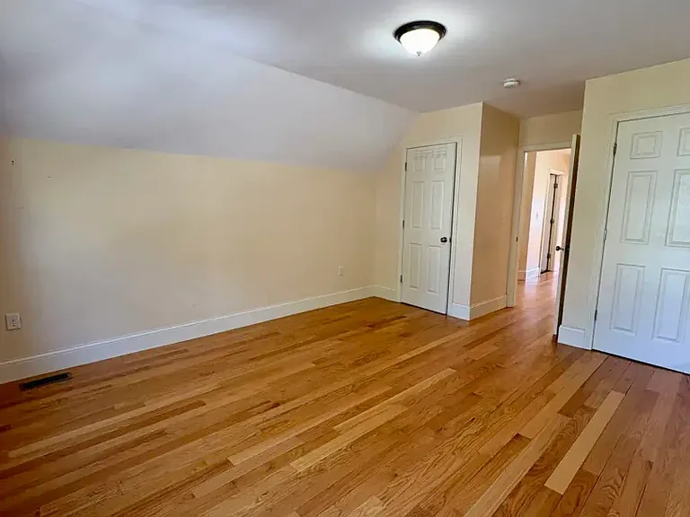 76 Brooks St #5 — Photo 5