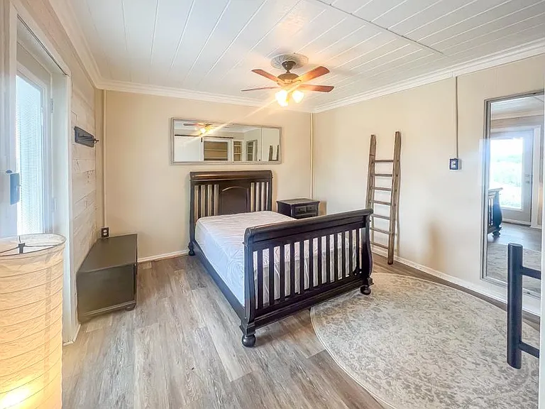 511 Riverview Ct — Photo 33