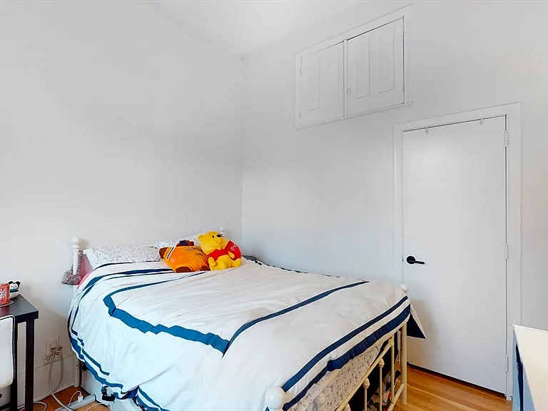 397 Beacon St #4R — Photo 5