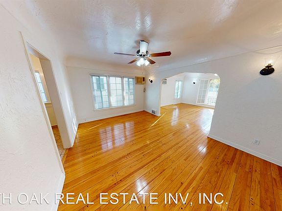 5th image of 252 S Rexford Dr