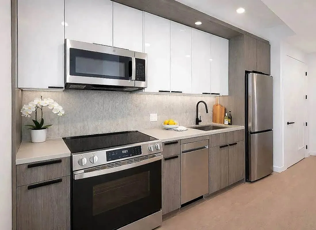 1221 Fulton Street — Photo 3