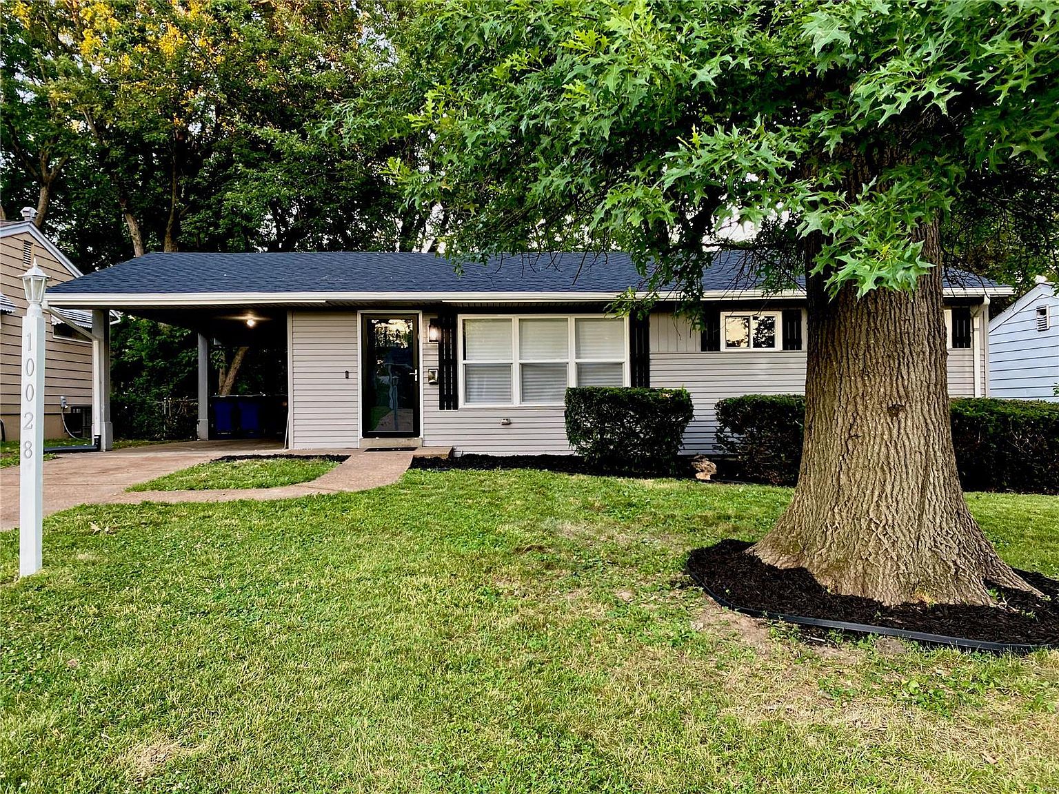 10028 Lakemoor Dr, Saint Louis, MO 63136 Zillow