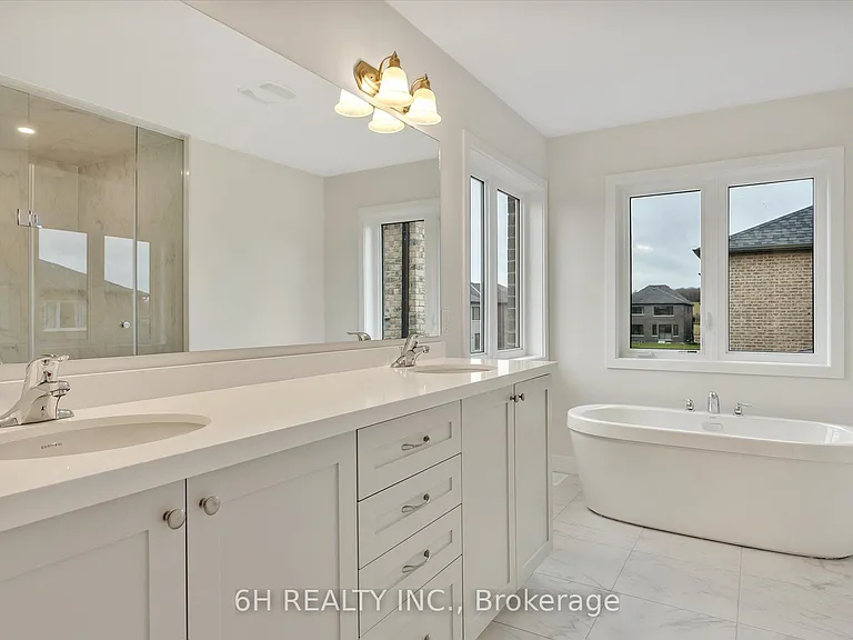 816 Griffin Trl — Photo 32