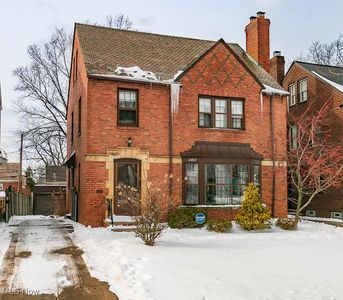 2482 Saybrook Rd, University Heights, OH, 44118