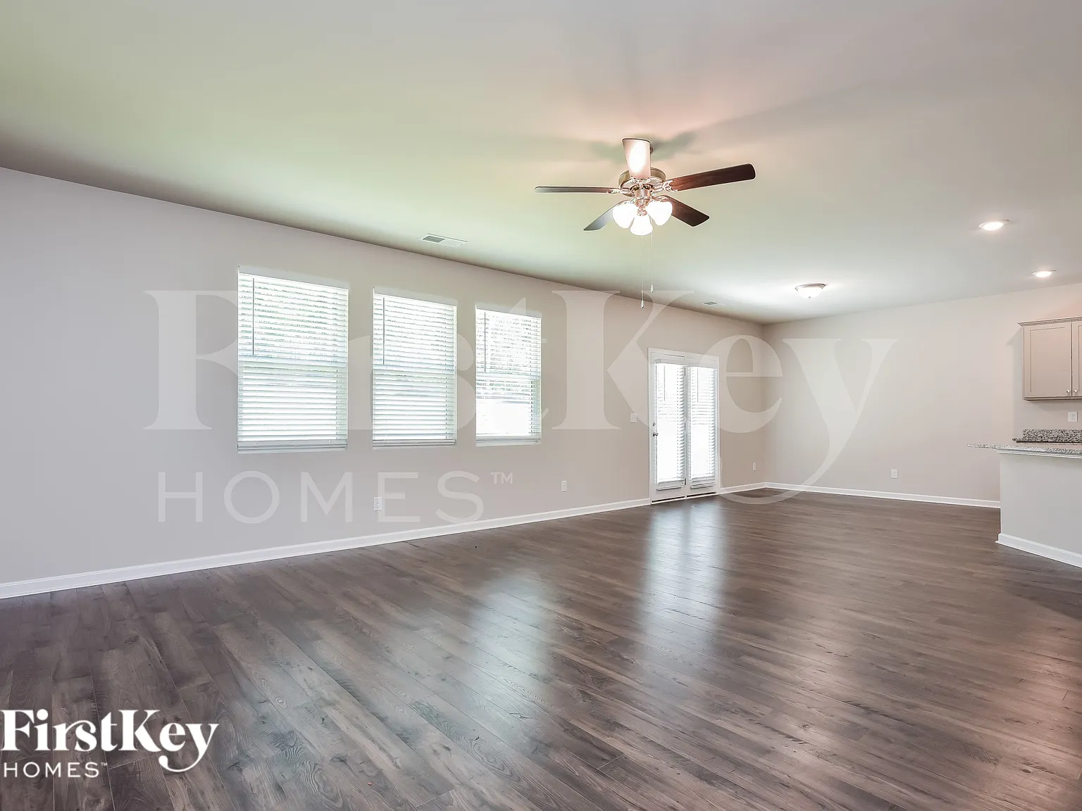 4 bed, 2.5 bath, 2470 sqft, $2,790 — Photo 4