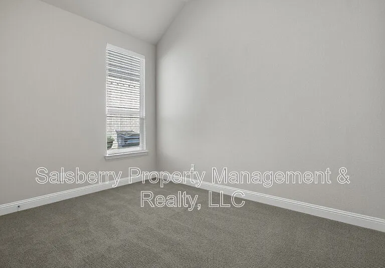 1314 20th St — Photo 31