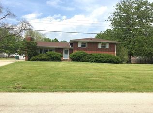 1760 Heritage Dr, Decatur, IL 62521