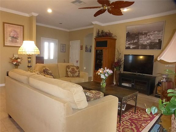 3rd image of 1061 Shorehaven Dr