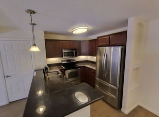 5252 Balboa Arms Dr UNIT 182, San Diego, CA 92117