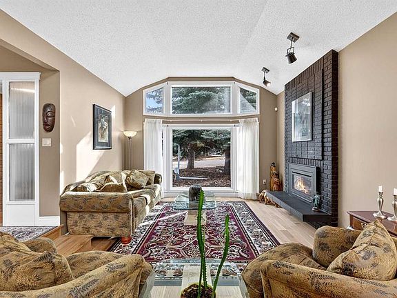 5th image of 80 SE Oakmount Way SW