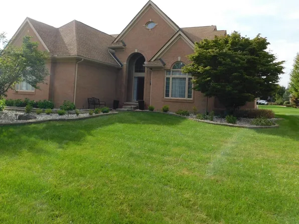 190 McDougal Ct, Canton, MI 48188