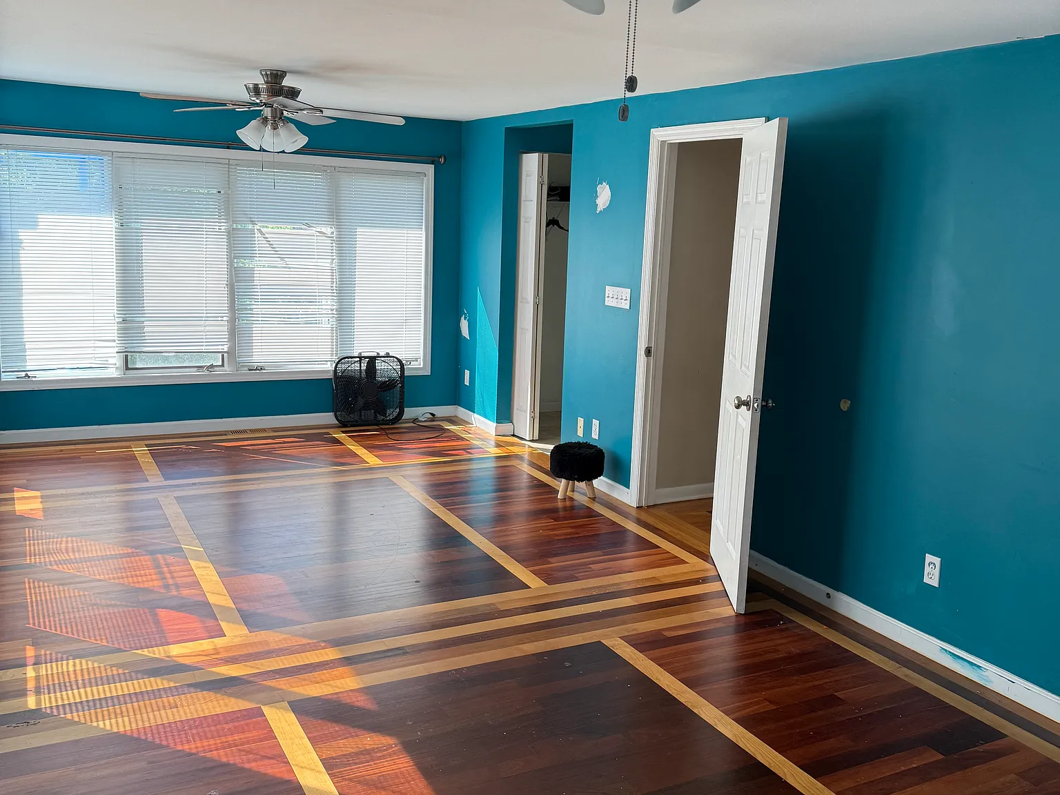 4 bed, 1907 sqft, $3,300 — Photo 4