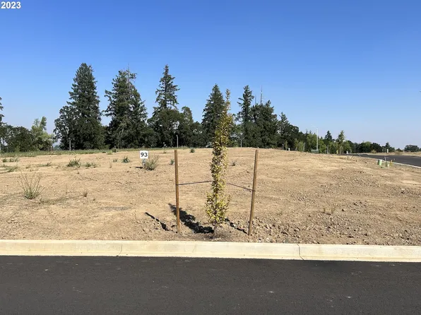 1595 NW Adelaide St #93, McMinnville, OR 97128