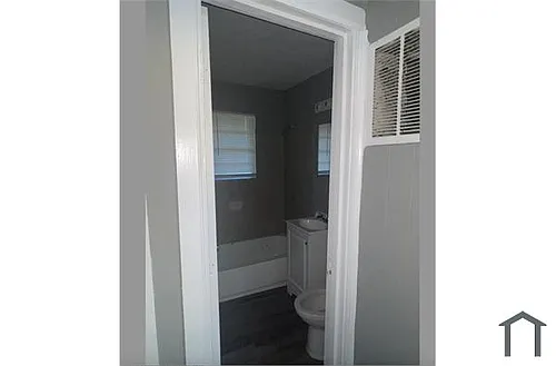 3279 Renault Rd SE Photo 1
