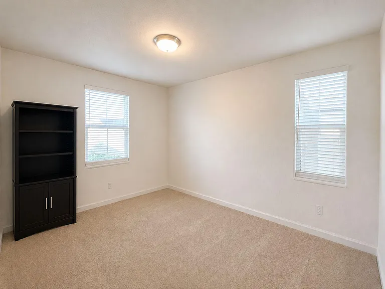 1058 Sagittaria Cir — Photo 10