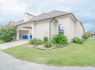 106 Seaside Ln, Lafayette, LA 70506