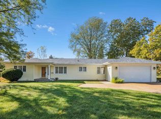 4132 Rodeo Rd, Davenport, IA 52806