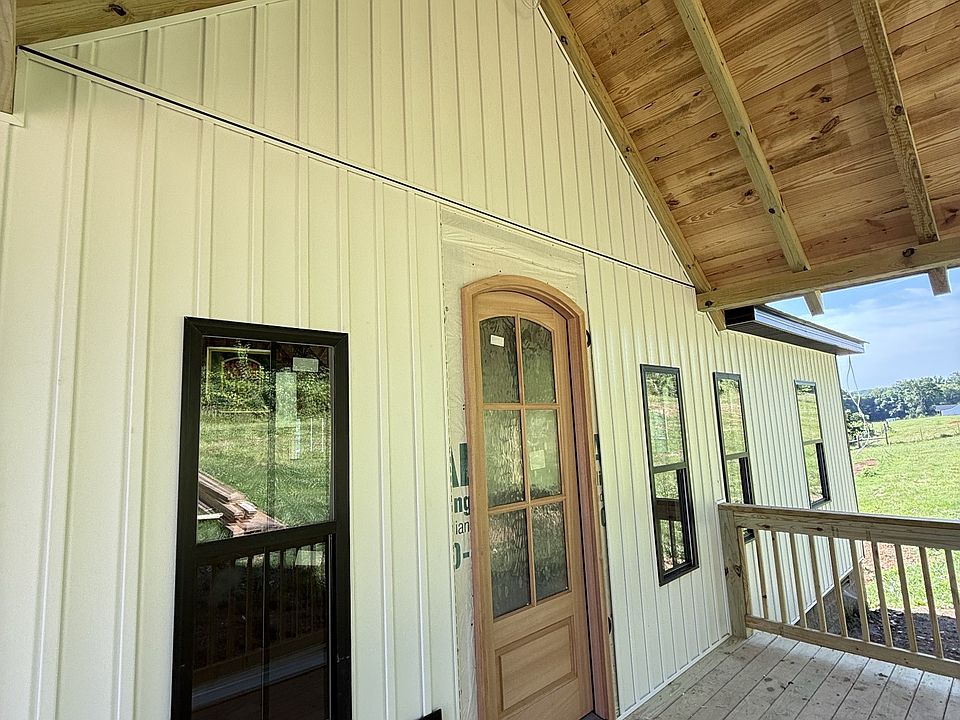 1st image of 584 Buckeye Rd