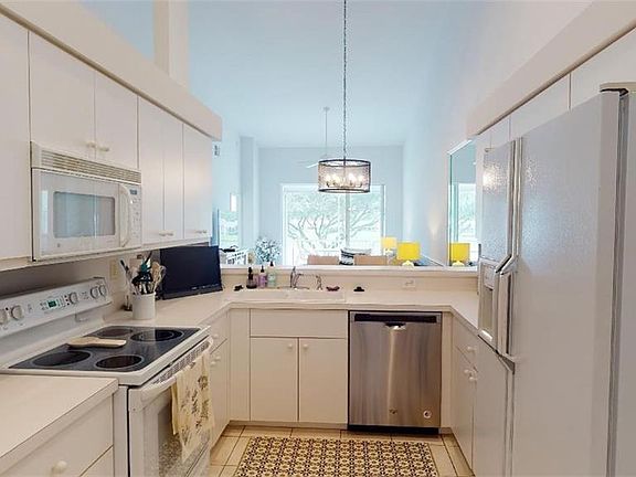 4th image of 20721 Country Creek Dr Unit 1424