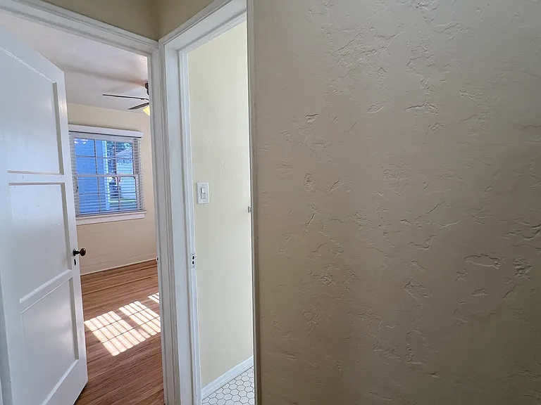 25 Parkwood Dr #4 — Photo 12