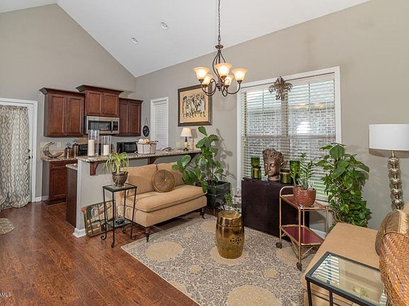 3rd image of 104 Smithville Ct