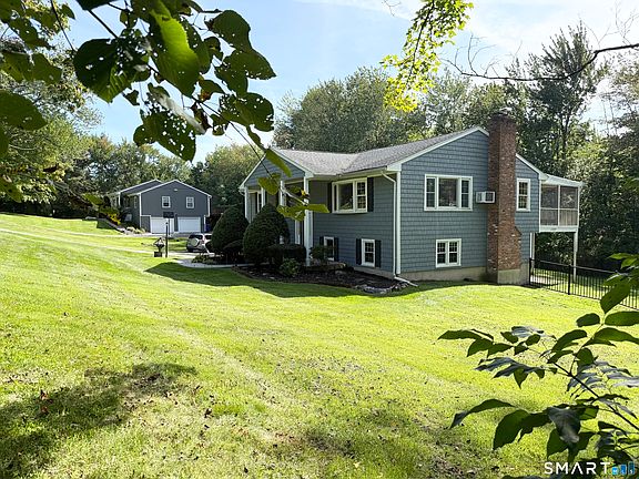 2nd image of 20 Beech Tree Road