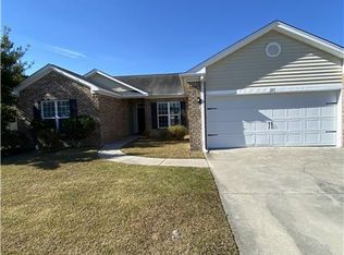 215 Willow Point Ln, Savannah, GA 31407