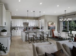 117 Awning, Irvine, CA 92618