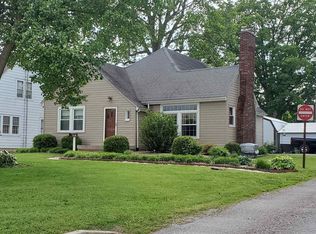 101 Panther Dr, Pinckneyville, IL 62274