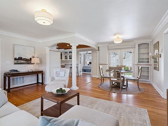 5th image of 1207 Westlawn Dr