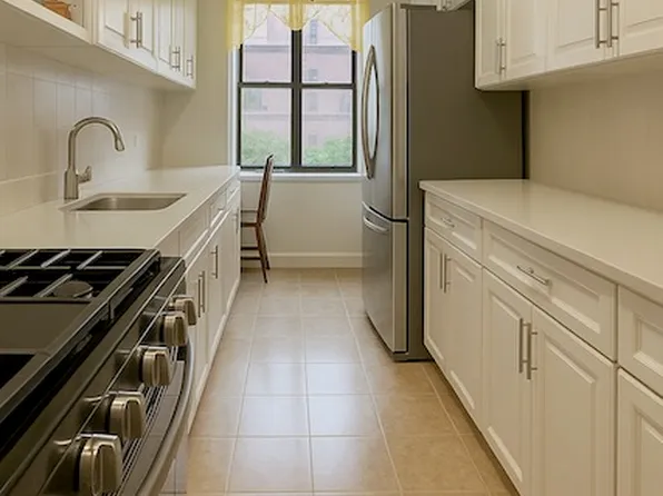 35-45 81st Street C2 image 3 of 21