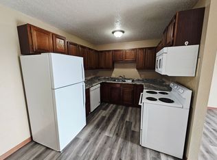 2901 E Rosser Ave APT 12, Bismarck, ND 58501