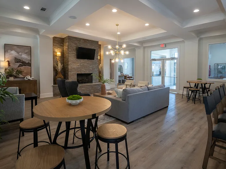 Hall Creek — Photo 18
