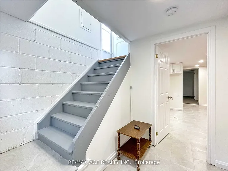246 Horsham Ave #LOWER — Photo 2