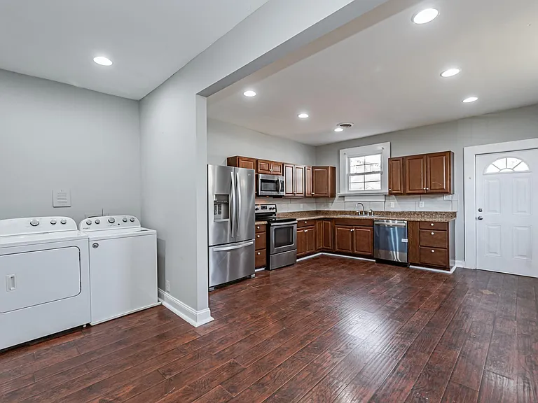 2822 Q St — Photo 23