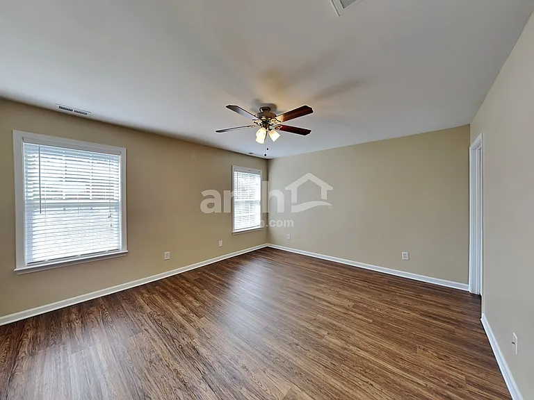 1922 Dundalk Rd — Photo 7