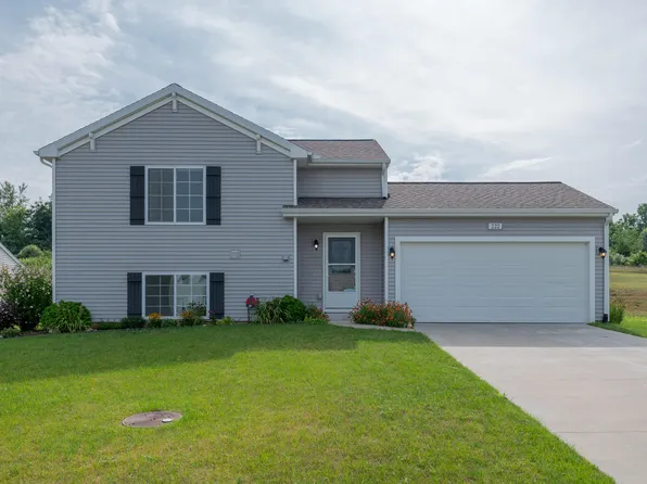 222 Station Hill St, Galesburg, MI 49053