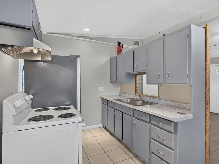 255 Woodside Dr — Photo 11