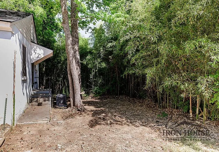 123 Hollie St — Photo 18