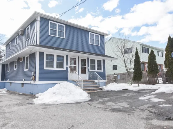 57 Anderson St, Lowell, MA 01852