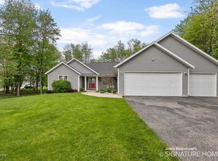 7895 Eleven Mile Rd NE, Rockford, MI 49341