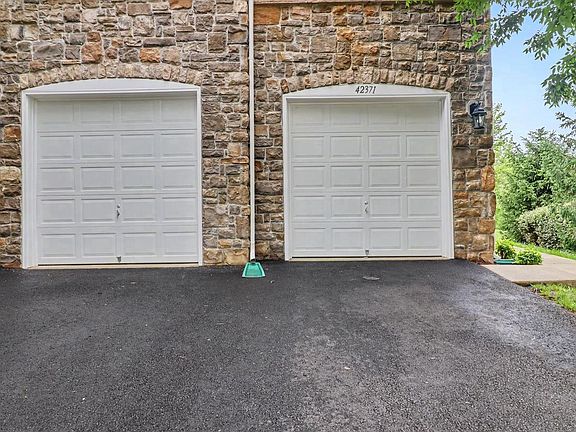 4th image of 42371 Trellis Sq