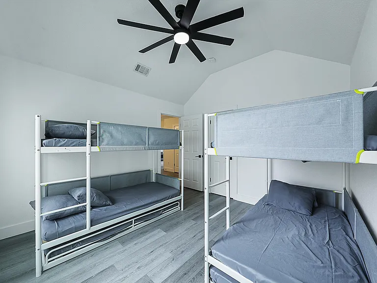 Bedroom 5 - Floor 2