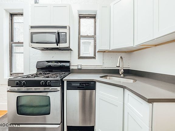 4th image of 179 Starr St APT 3R