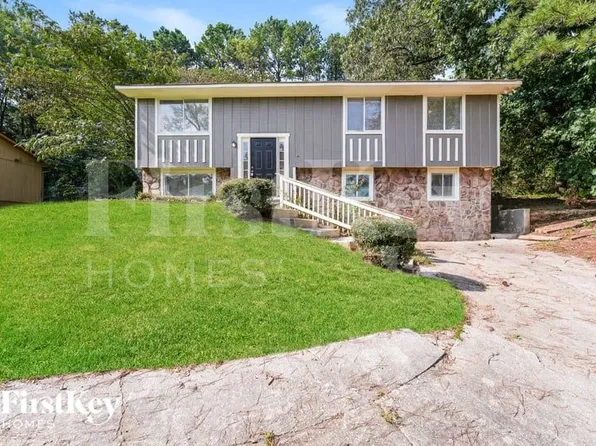 1918 Young Rd, Lithonia, GA 30058