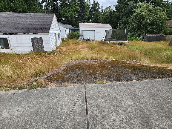 2nd image of 257 SW 131st Street