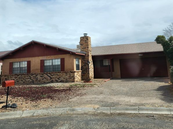 1340 Manzanita Ct SE