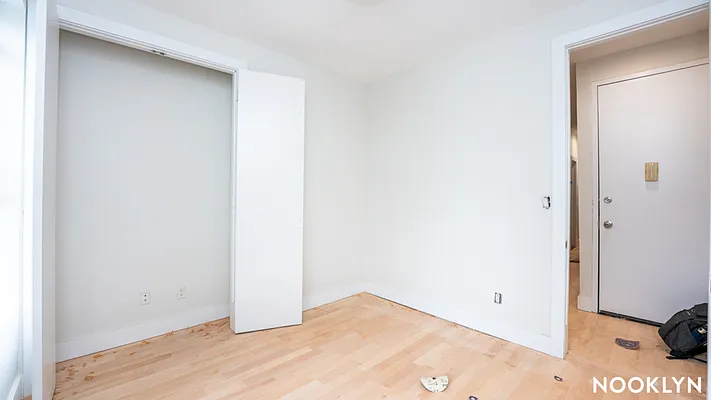 Rented by Nooklyn NYC LLC | media 19