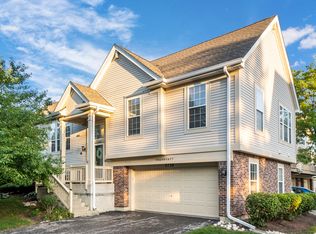 2730 N Greenwood Ave, Arlington Heights, IL 60004